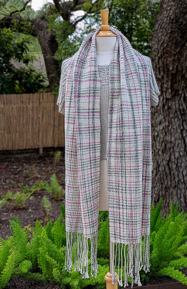 Pretty in Pink Free Woven Scarf Project