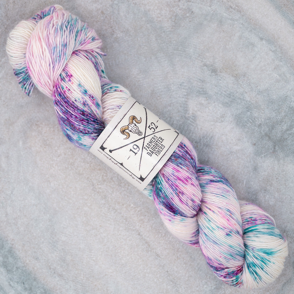 
                  
                    Load image into Gallery viewer, Farmer&amp;#39;s Daughter Foxy Lady Yarn
                  
                