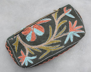 
                  
                    Load image into Gallery viewer, Namda Embroidered Clutch
                  
                