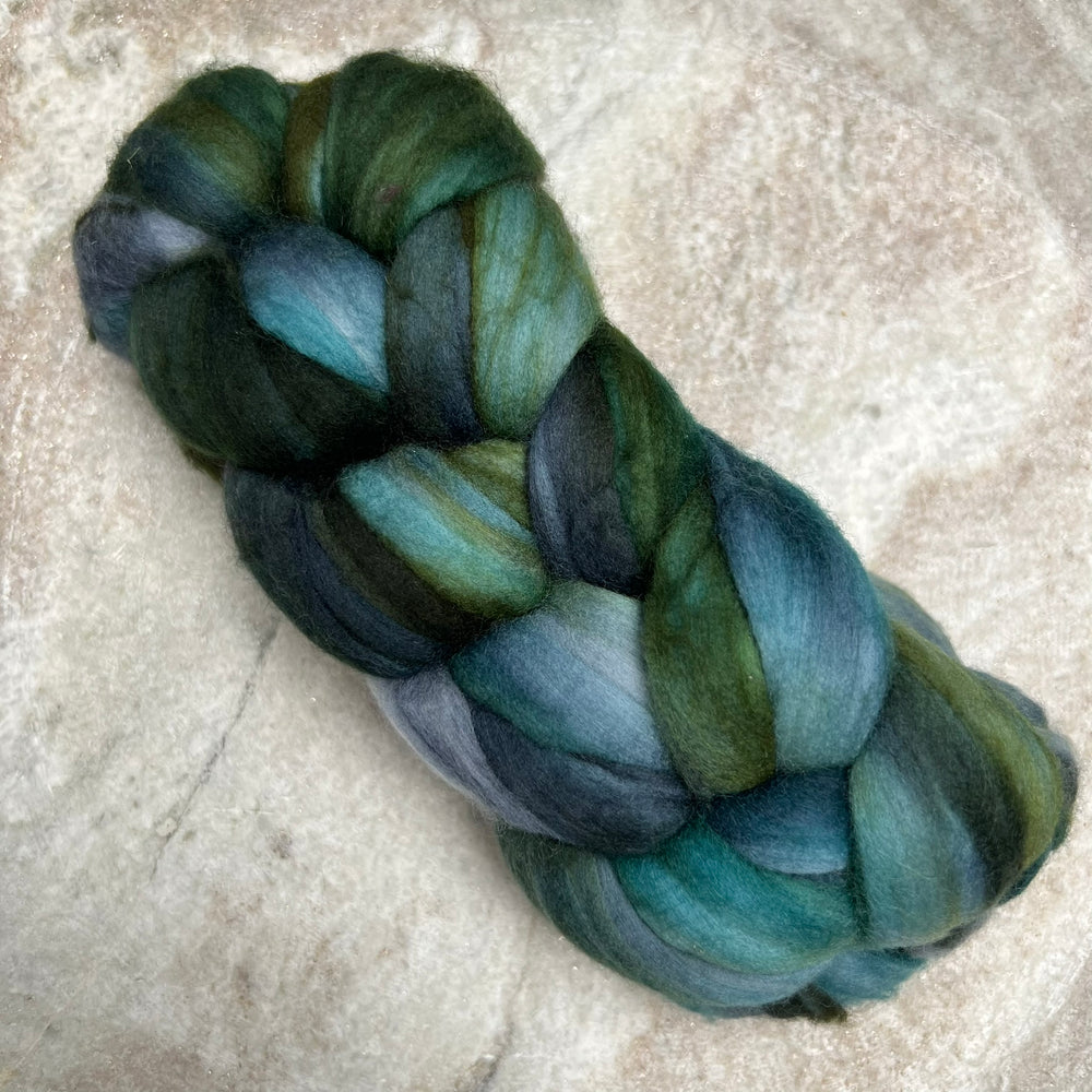 
                  
                    Load image into Gallery viewer, Malabrigo Nube Wool Roving
                  
                