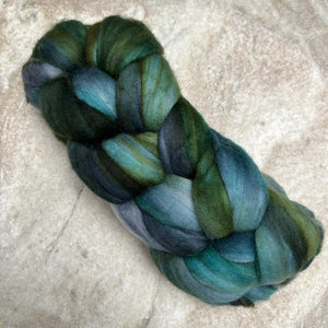 
                  
                    Load image into Gallery viewer, Malabrigo Nube Wool Roving
                  
                