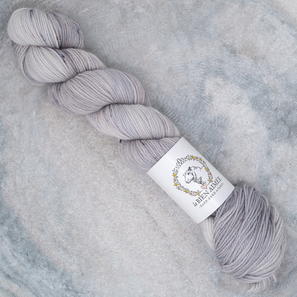 La Bien Aimee 8 Skeins 50g & 218 Yard Each! Merino La Bien Aimee 8 Skeins 50g & 218 Yard Each! Merino