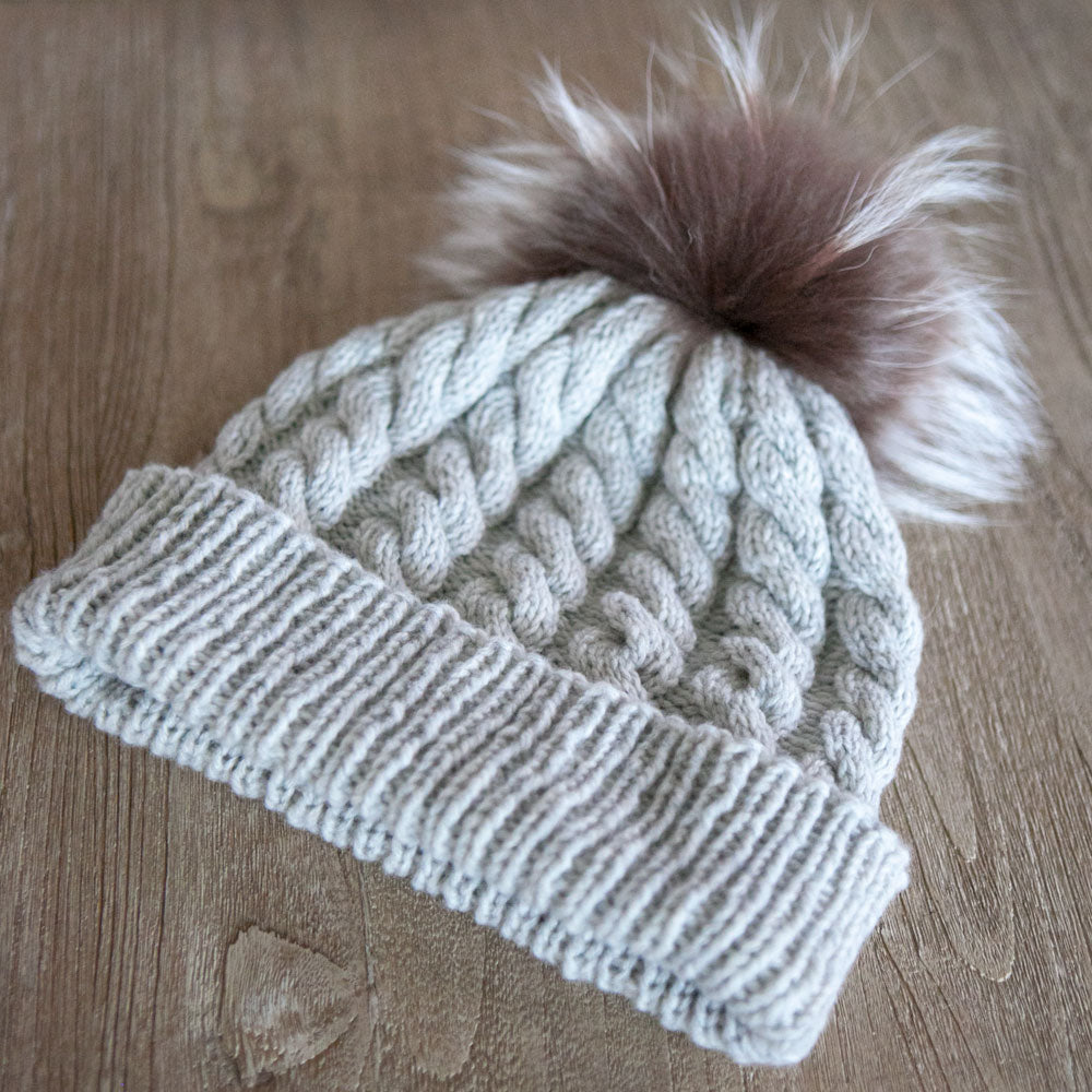 Free Pattern: Cora's Cabled Hat