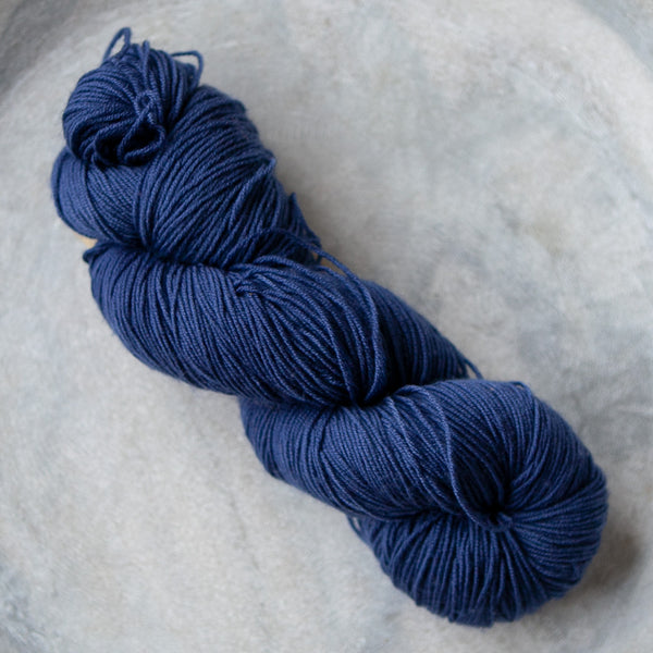 Urth Yarns Harvest Worsted Yarn - Indigo