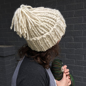 
                  
                    Load image into Gallery viewer, Free Pattern: Go for Gold Beanie
                  
                