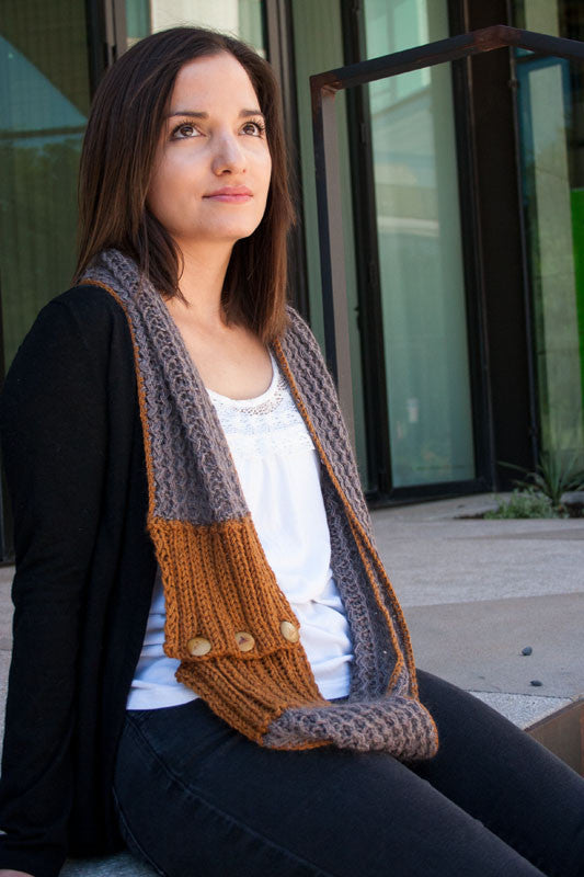 
                  
                    Load image into Gallery viewer, My Little Longhorn Cowl - Free Pattern
                  
                